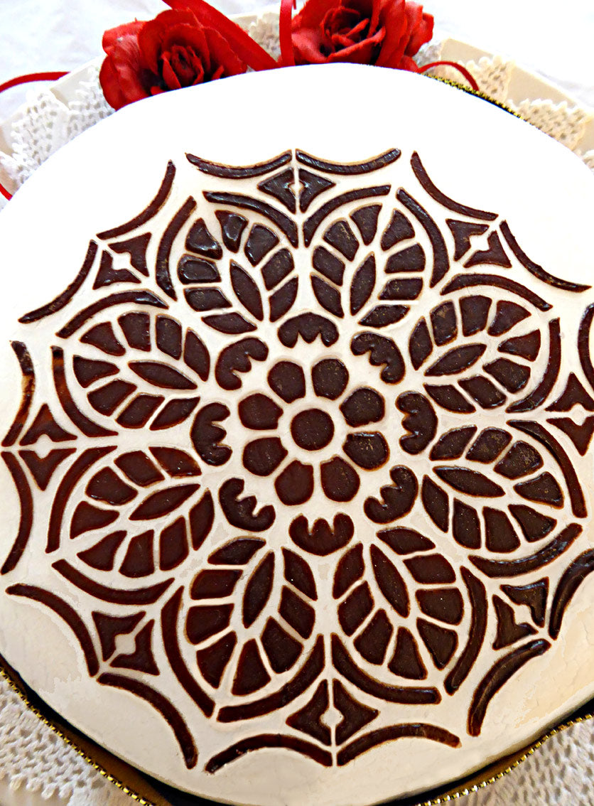 Fancy Cake Folk Stencil